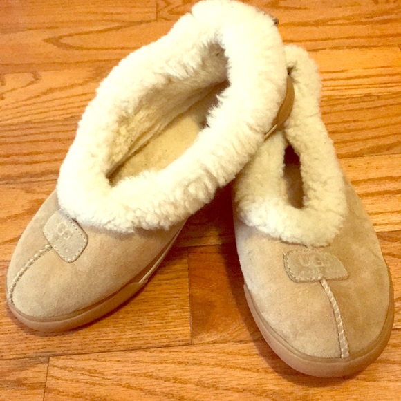 ugg slippers stink